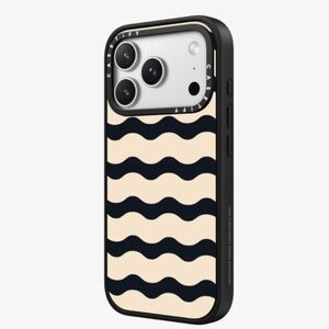 casetify - Black And White Wavy Stripe - iPhone 17 pro max